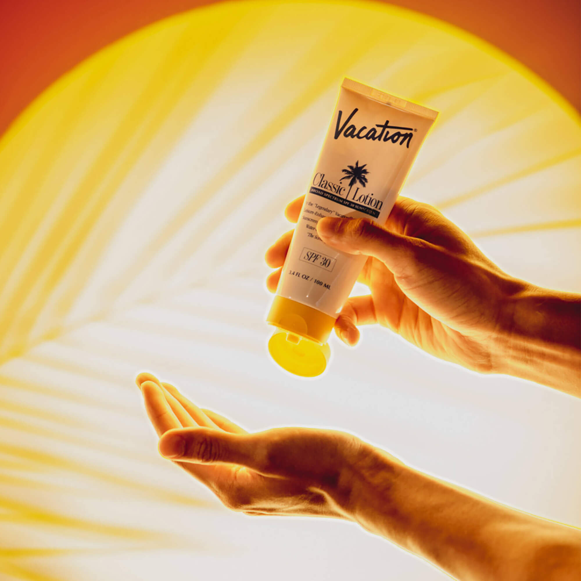 Vacation_Photos-CoreLine_ClassicLotion-30_03-Product-SunHands